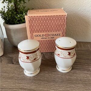 Gold Coast 22K Gold Accents Salt & Pepper Shakers NWB